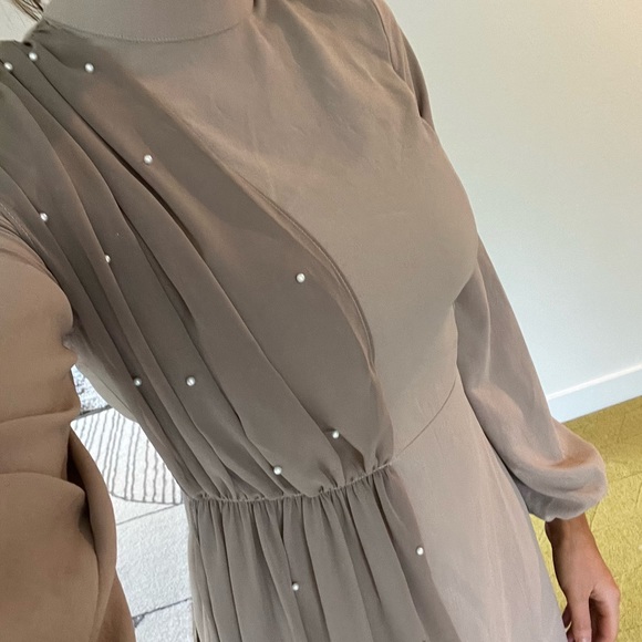 Modest Mauve Dress with Pearl detail - Picture 2 of 4